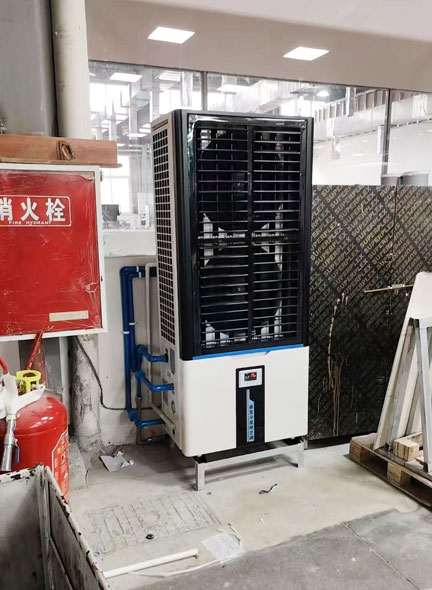 注塑車間，安裝蒸發冷省電空調-立式軸流雙風口